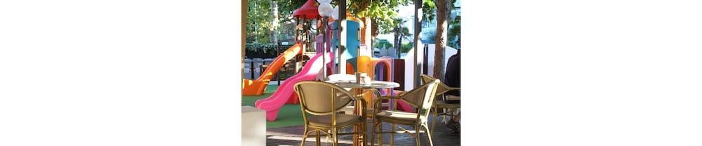 Hotel Fra I Pini Римини Экстерьер фото