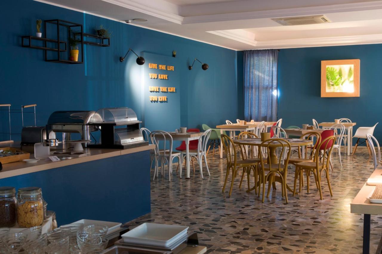 Hotel Fra I Pini Римини Экстерьер фото